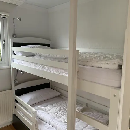 Ferienhaus In Mit Garten Und Terrasse Holiday home *