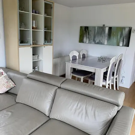 Ferienhaus In Mit Garten Und Terrasse *
